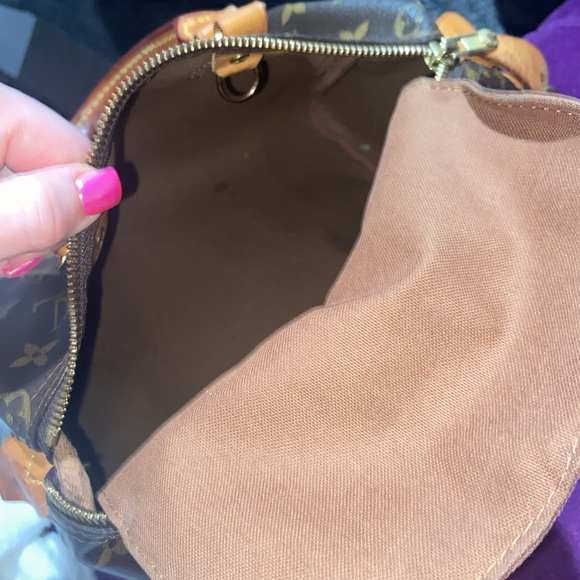 Speedy Bandoulière 25. Authentic Louis Vuitton speedy 25. - Picture 10 of 13